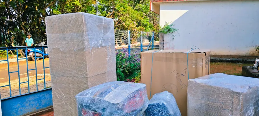 Cartons, bubble wrap and packing material prepared for a relocation